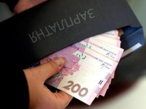 Середня зарплата в Україні перевищила 7 тисяч гривень - Гройсман  